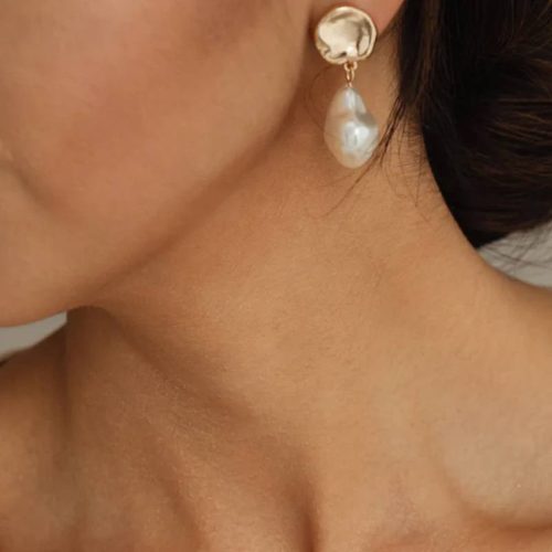 The One Piece of Jewelry That Instantly Elevates Any Outfit